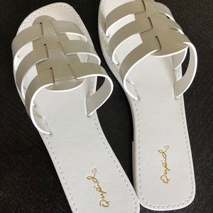 NWT Qupid strappy sandals 5.5